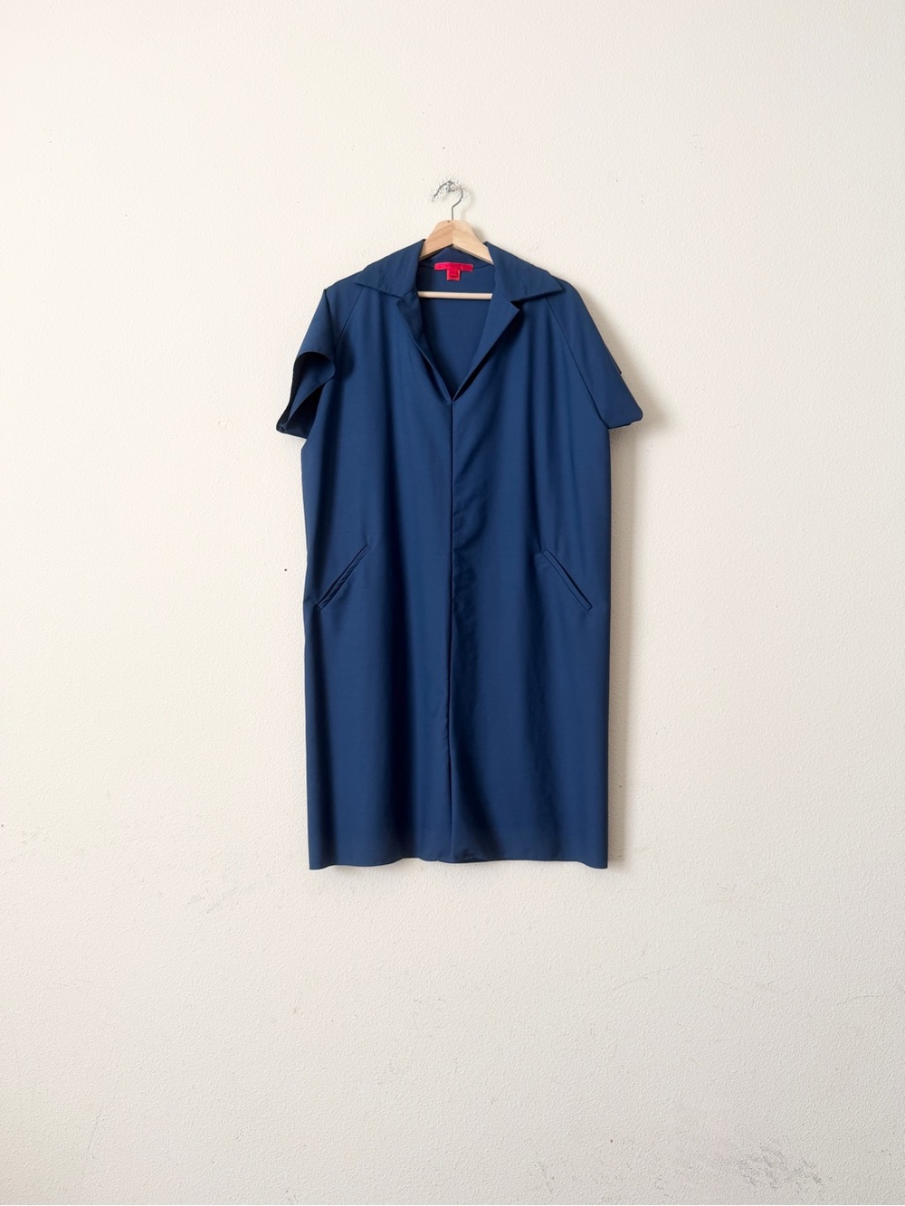 Shamask SIZE 2 100% wool short sleeve collared knee length shift dress in blue